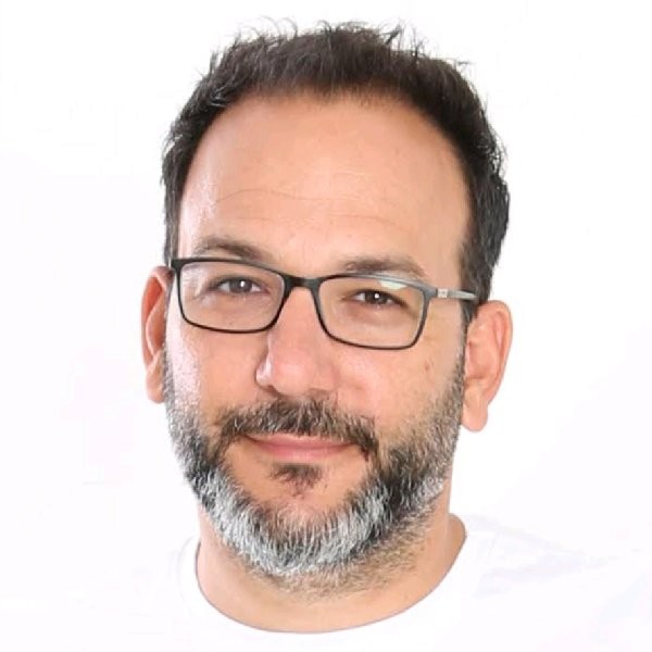 Nadav Oz headshot